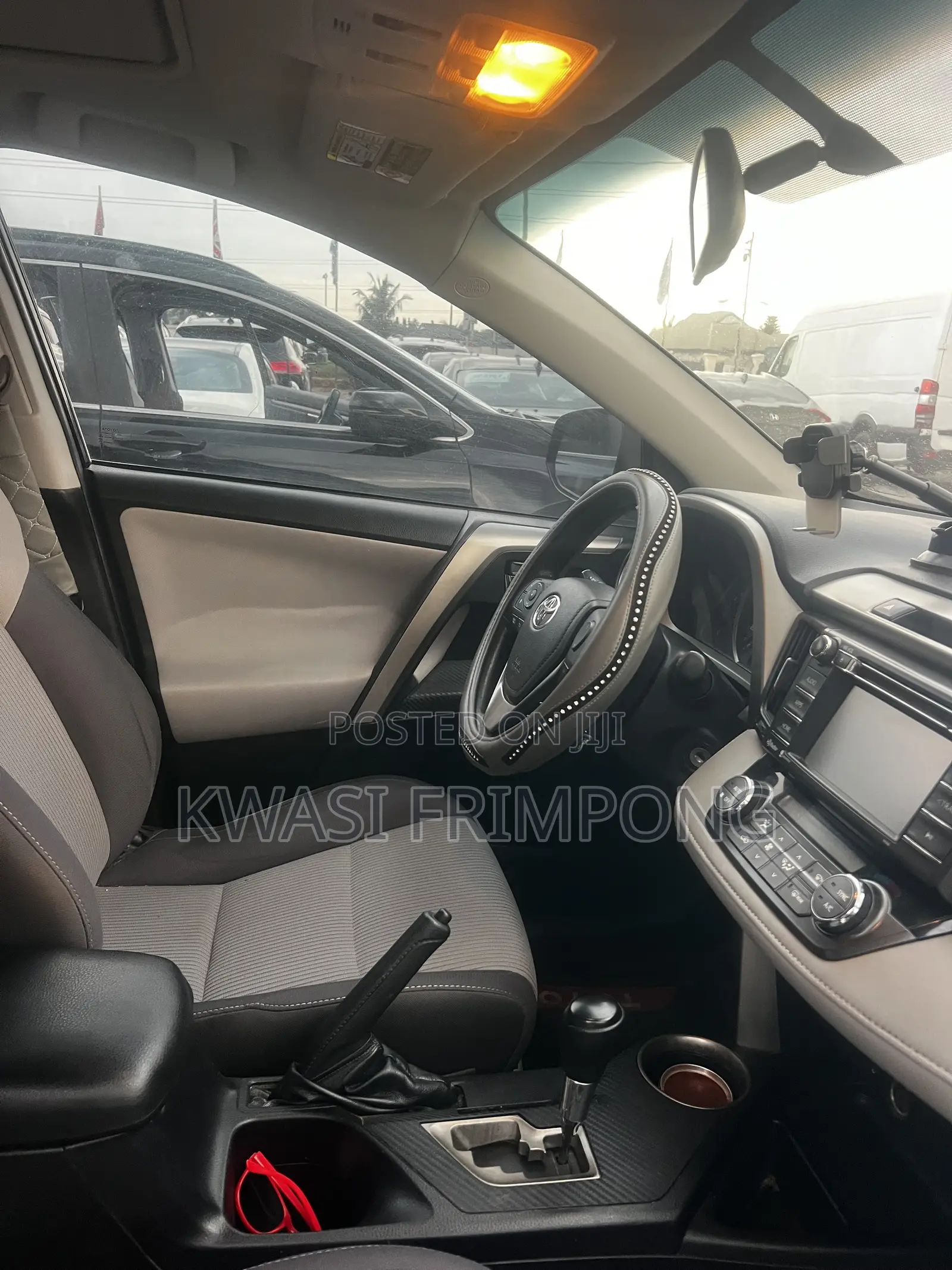 Toyota RAV4 XLE AWD (2.5L 4cyl 6A) 2016 Brown