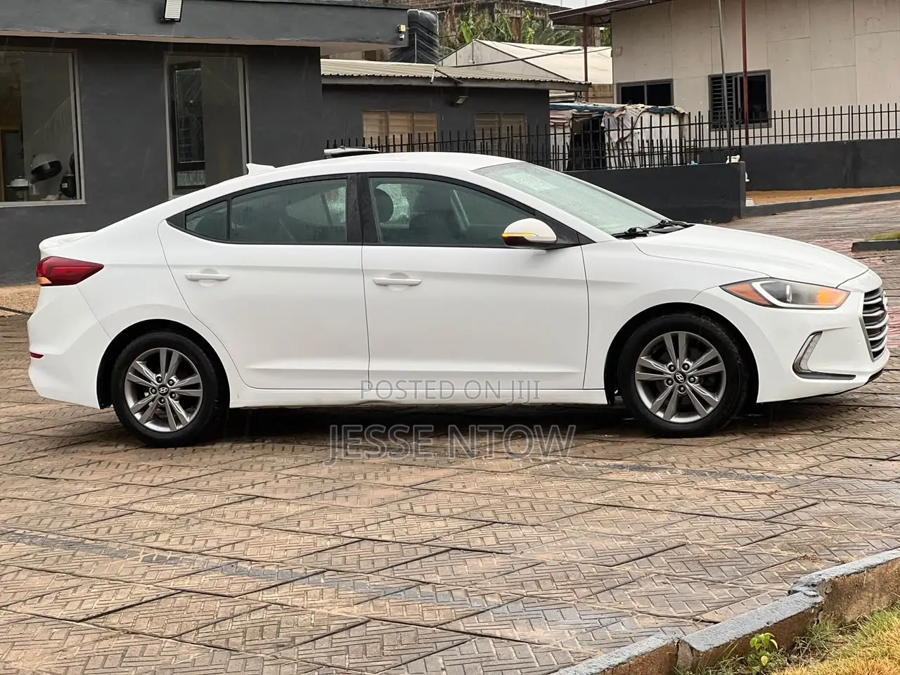 Hyundai Elantra 2017 White