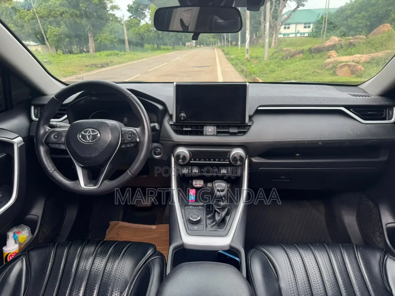 Toyota RAV4 2023 Gray