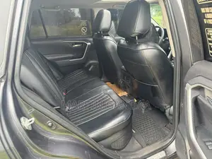 Toyota RAV4 2023 Gray