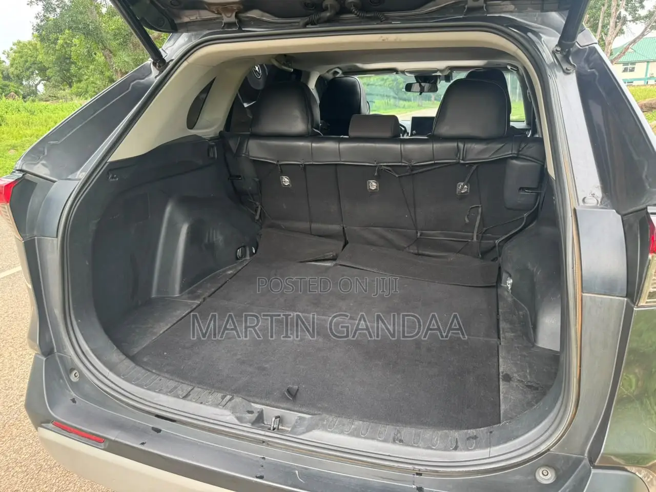 Toyota RAV4 2023 Gray