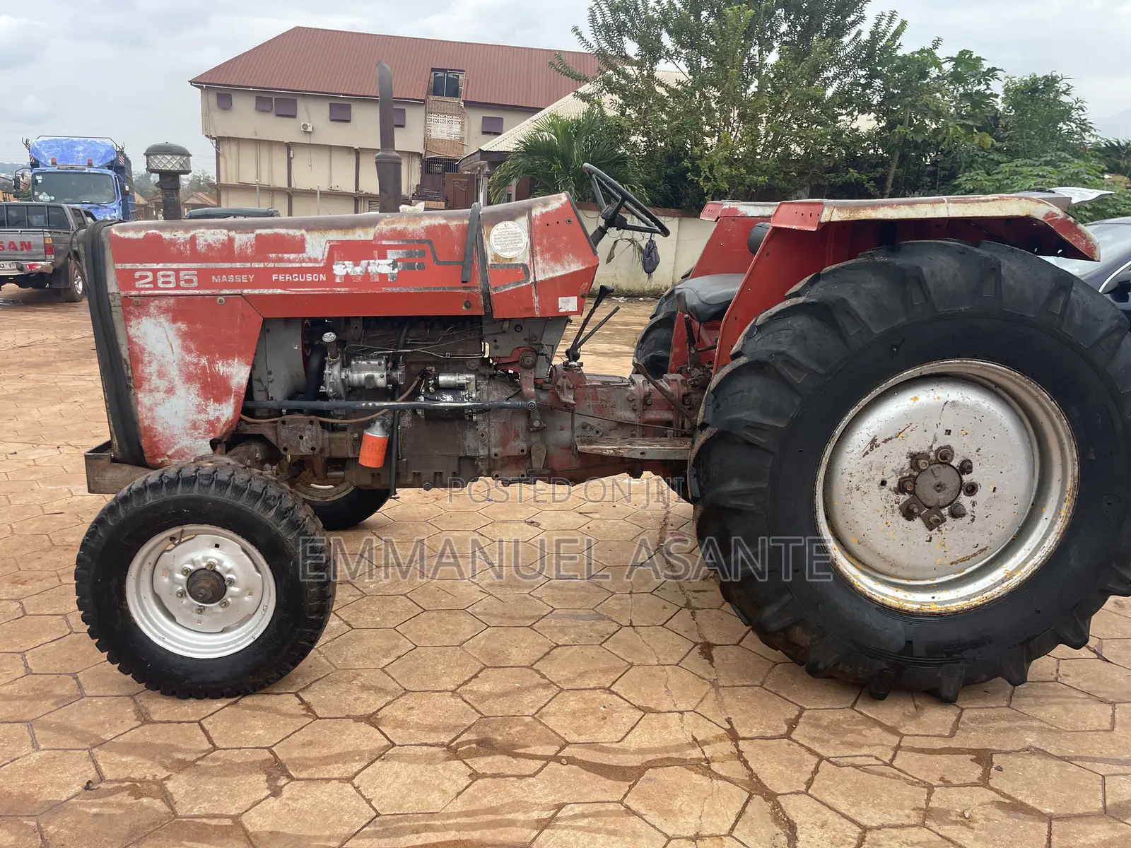 285 Massey Ferguson Tractor