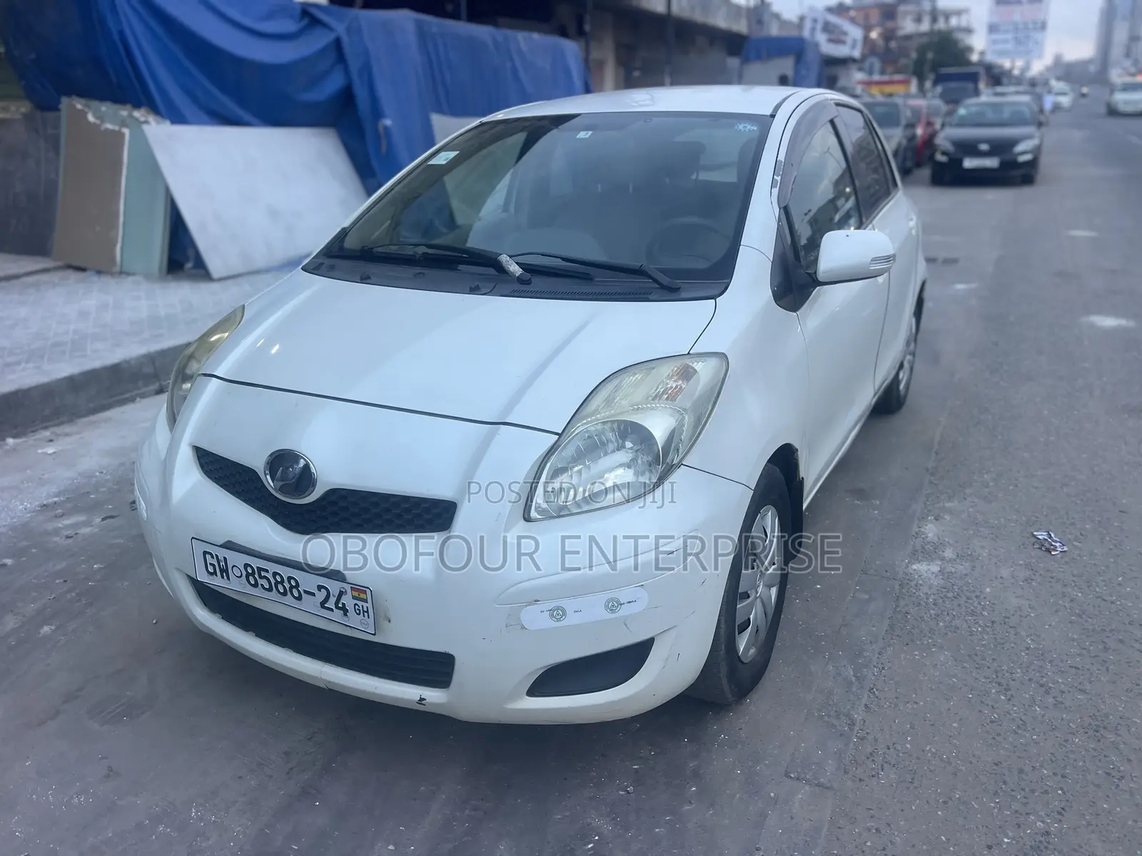 Toyota Vitz 1.3 AWD 5dr 2010 White