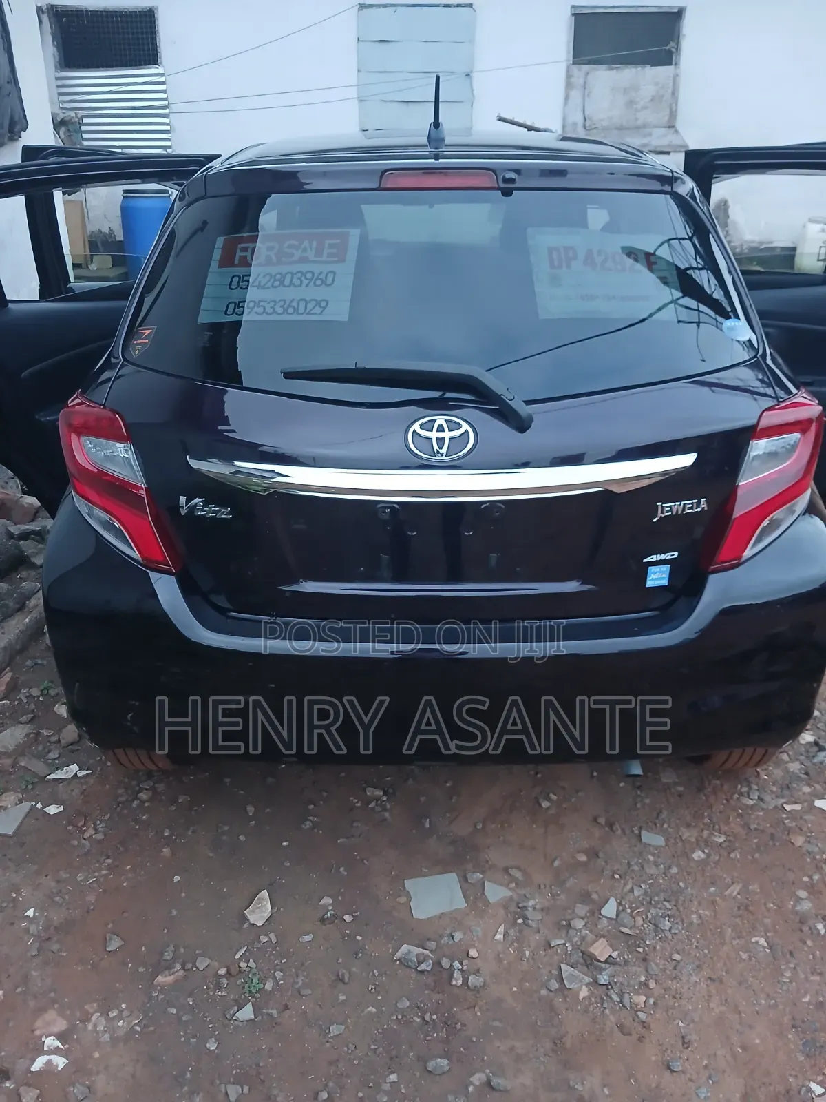 Toyota Vitz 2014 Burgundy