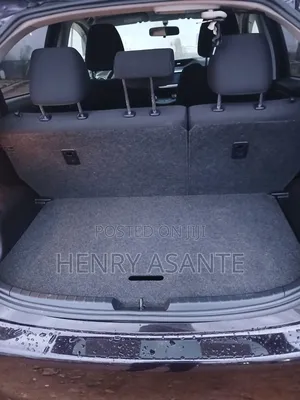 Toyota Vitz 2014 Burgundy