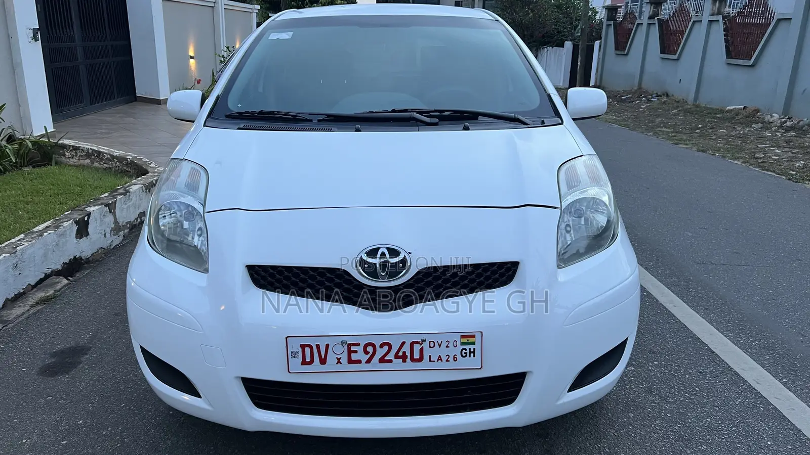 Toyota Yaris 2010 White