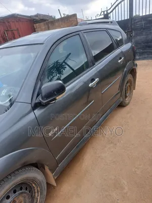 Pontiac Vibe AWD 2006 Gray