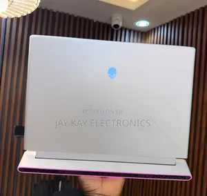 Laptop Alienware X16 R2 16GB Intel Core Ultra 7 SSD 1T