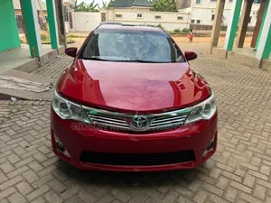 Toyota Camry XLE 4dr Sedan (2.5L 4cyl 6A) 2015 Red