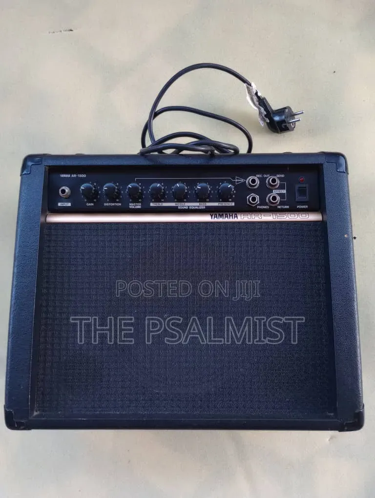 Yamaha AR 1500 Guitar Amp