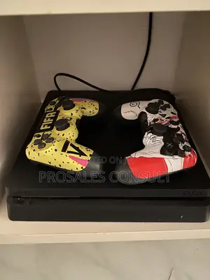 PS4 Slim Console With Controller