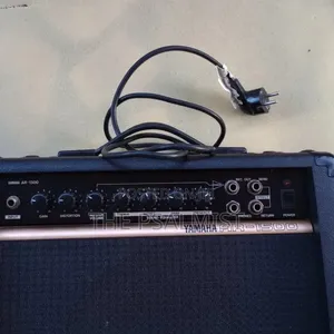 Yamaha AR 1500 Guitar Amp
