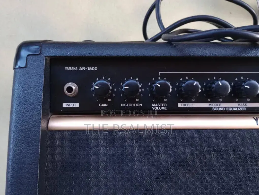 Yamaha AR 1500 Guitar Amp