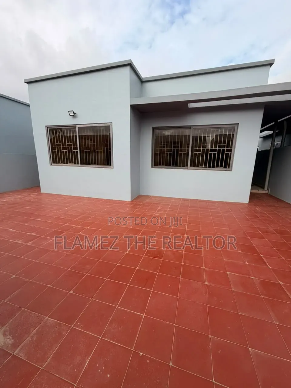 3bdrm House in Cfc Estate, Mile 7 for sale