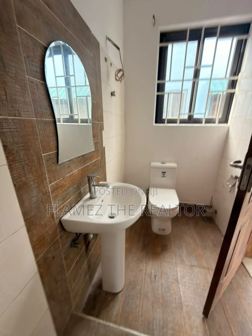 3bdrm House in Cfc Estate, Mile 7 for sale