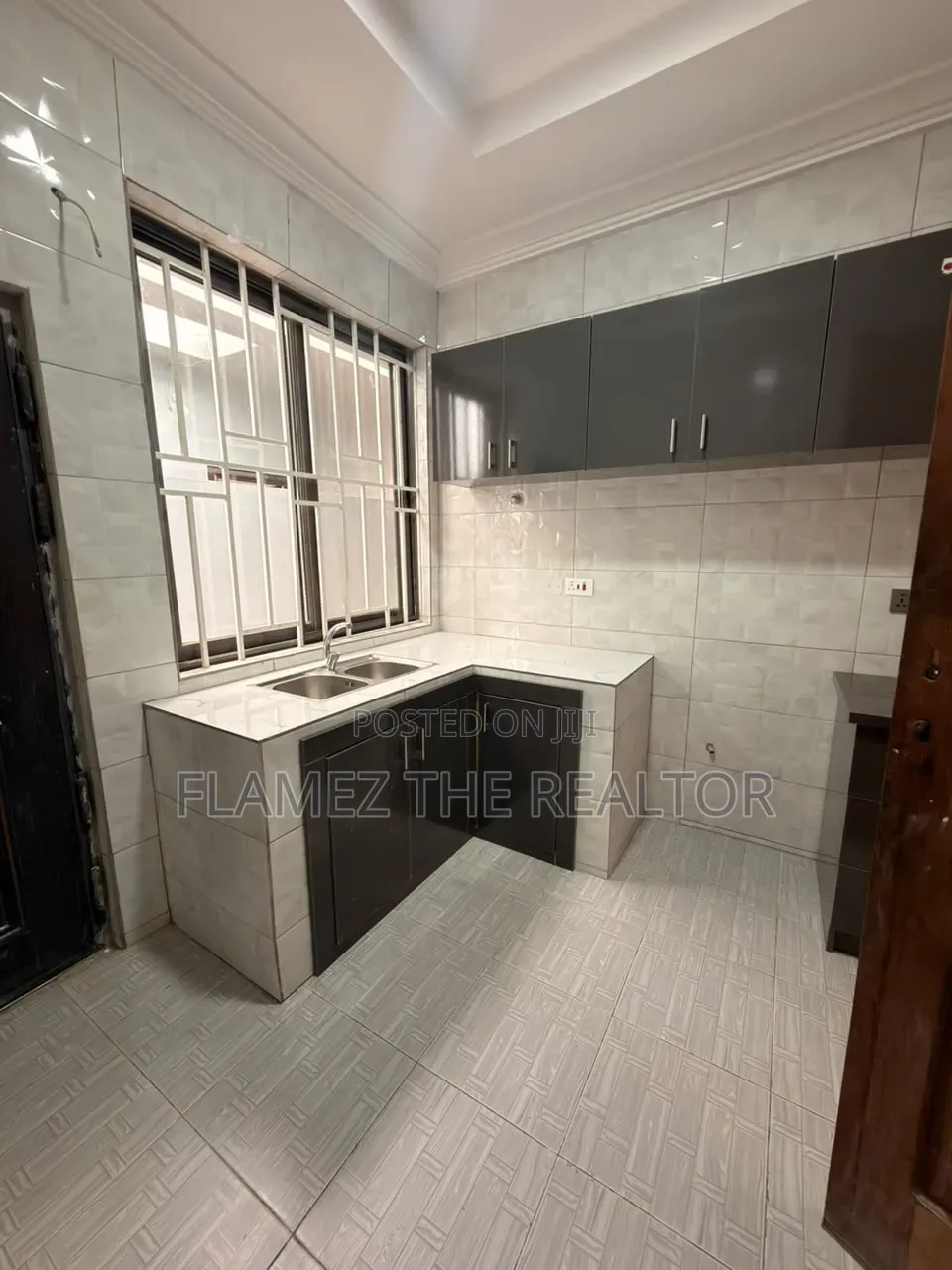 3bdrm House in Cfc Estate, Mile 7 for sale