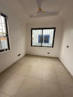 3bdrm House in Cfc Estate, Mile 7 for sale