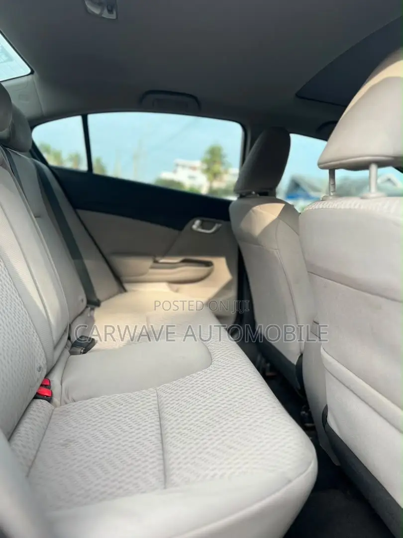 Honda Civic EX-L 4dr Sedan (1.8L 4cyl CVT) 2015 Silver