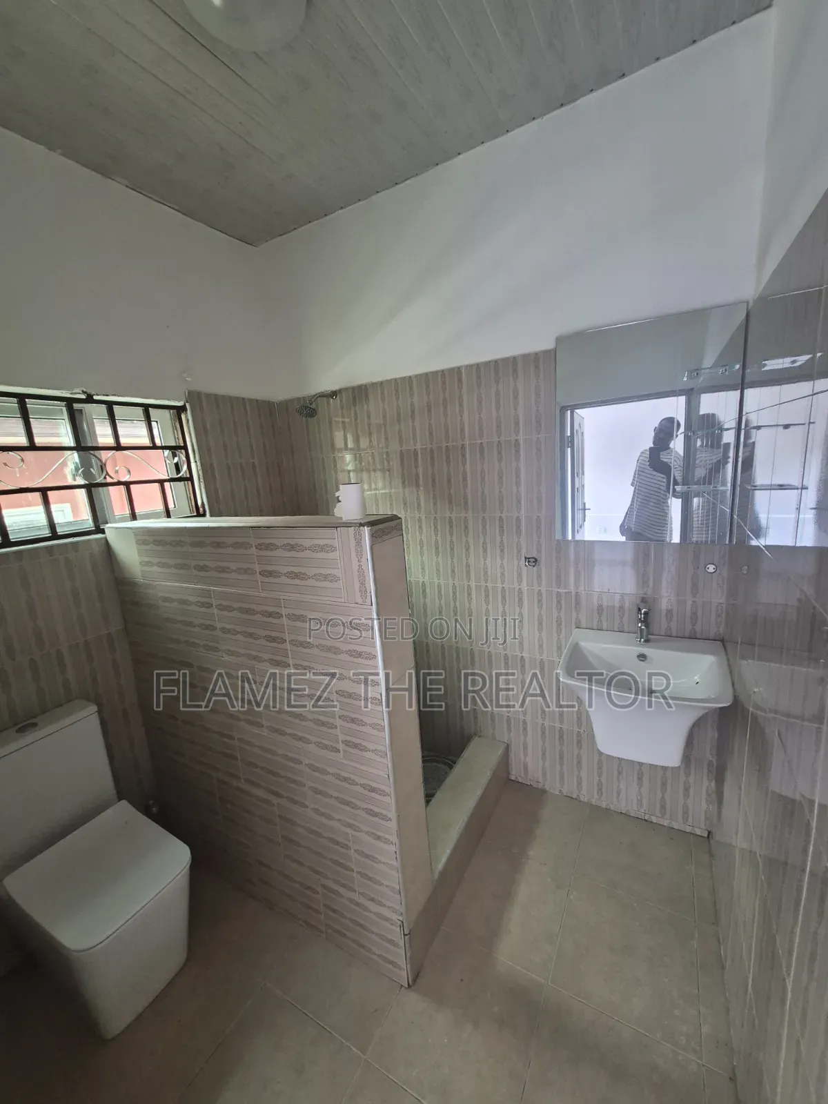3bdrm House in Koans Estate, Amasaman for sale