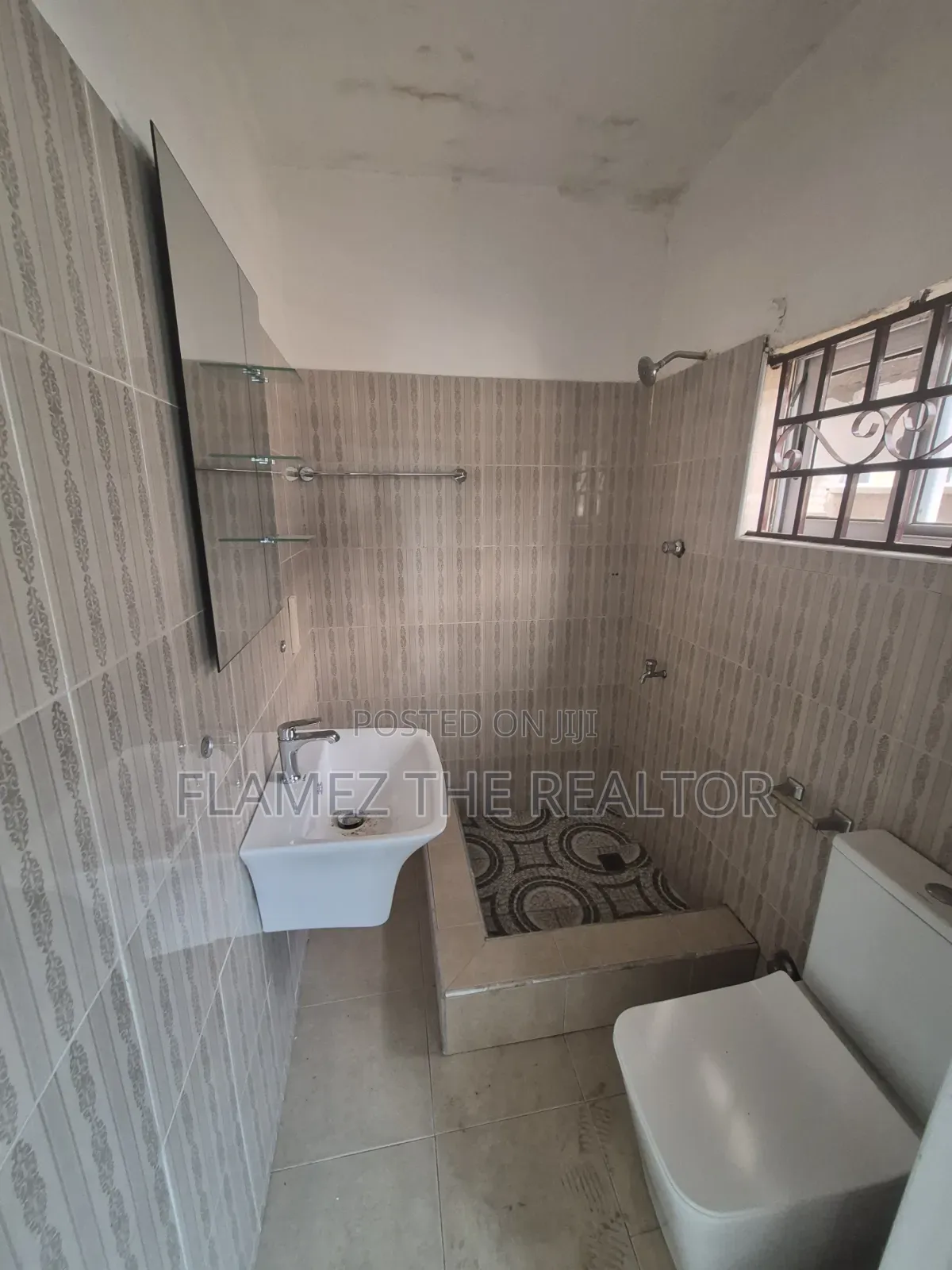 3bdrm House in Koans Estate, Amasaman for sale