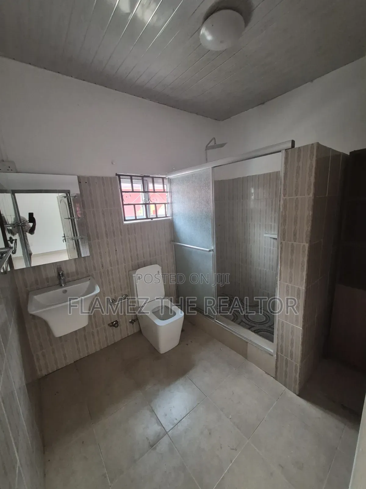 3bdrm House in Koans Estate, Amasaman for sale