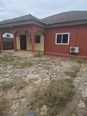 3bdrm House in Koans Estate, Amasaman for rent