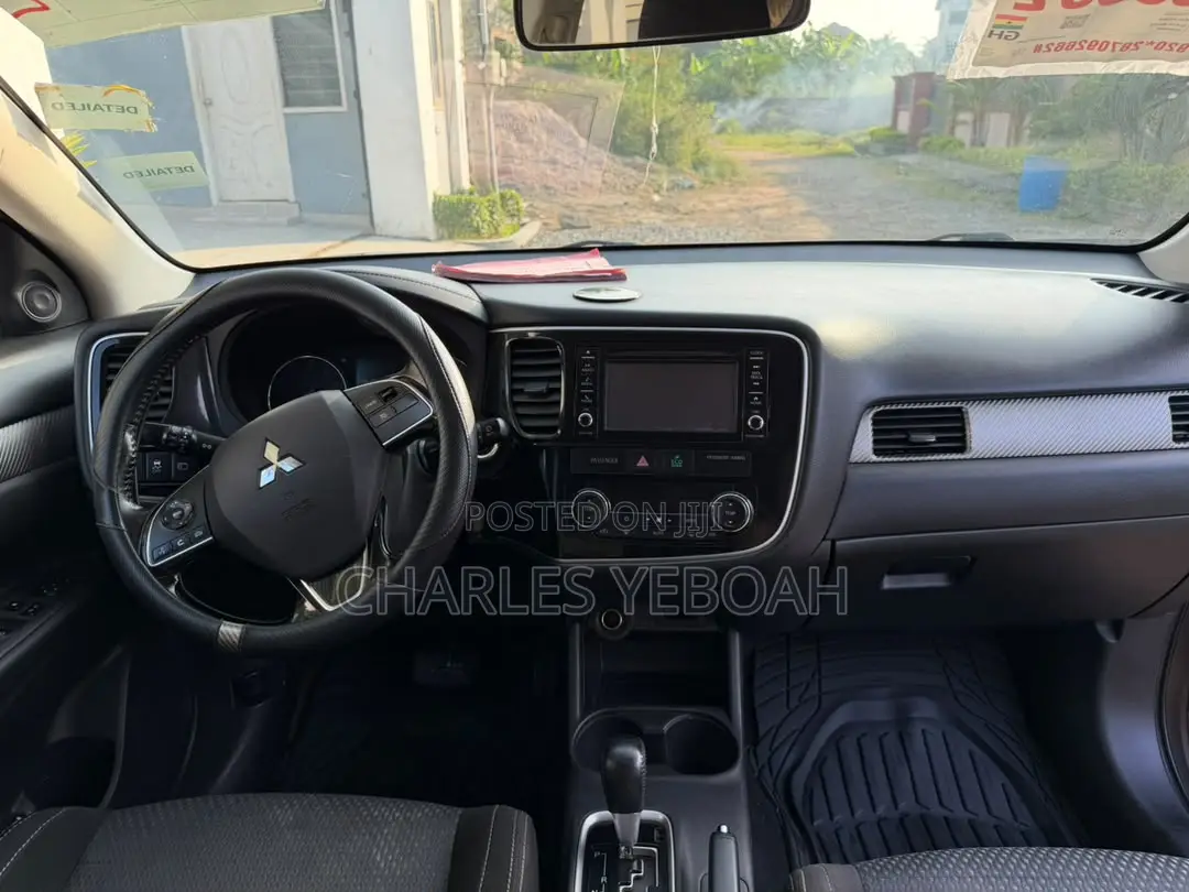 Mitsubishi Outlander SE AWC 2016 Gray