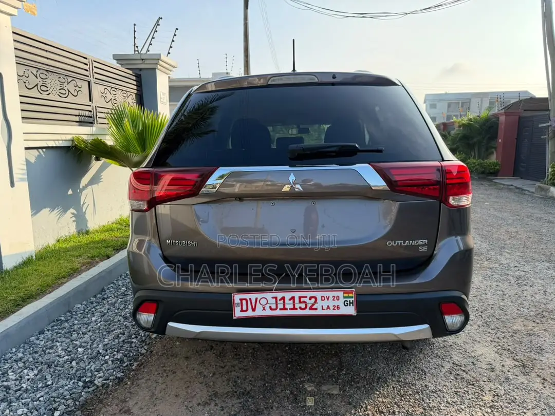 Mitsubishi Outlander SE AWC 2016 Gray