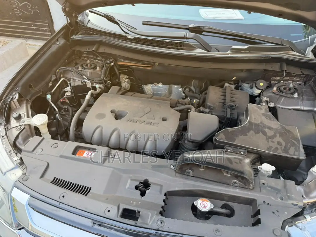 Mitsubishi Outlander SE AWC 2016 Gray