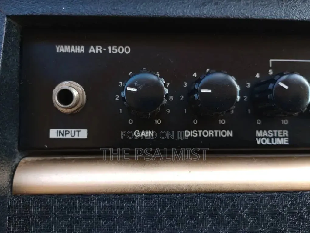 Yamaha AR 1500 Guitar Amp