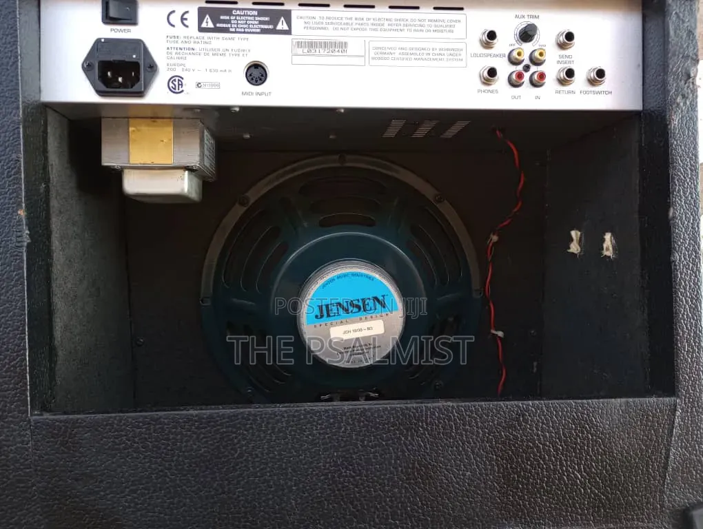 Behringer GX 110 Lead Guitar Combo