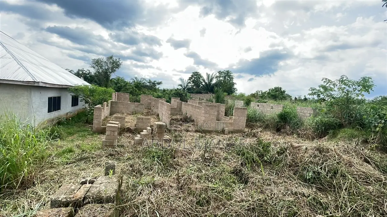 Uncompleted 3 Bedroom House
