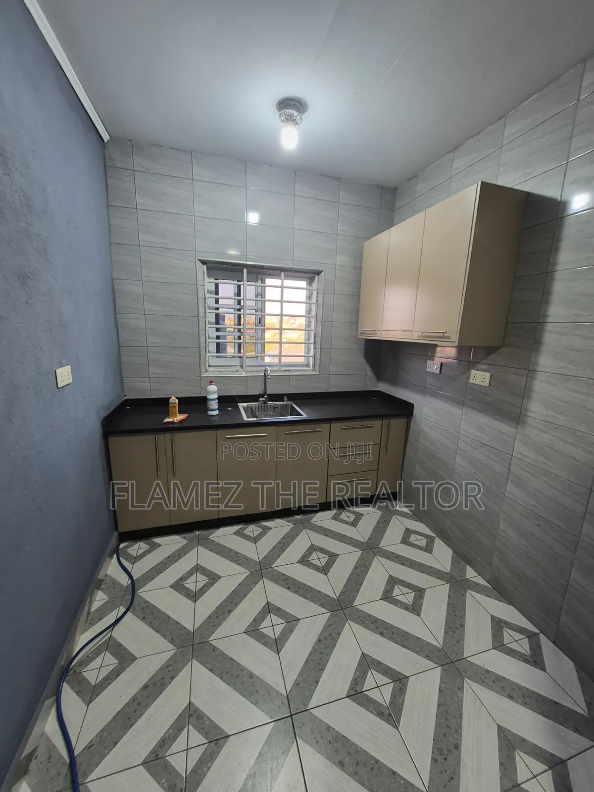2bdrm Apartment in Pokuase White House for rent