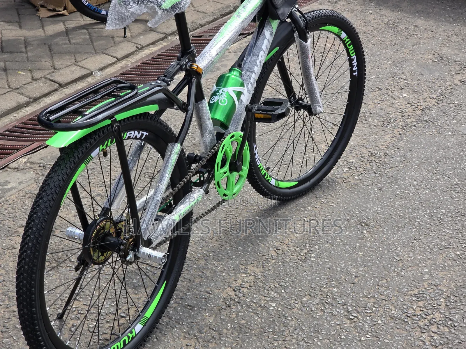 Kuwait Mountain Bike in Green (12-15yrs)