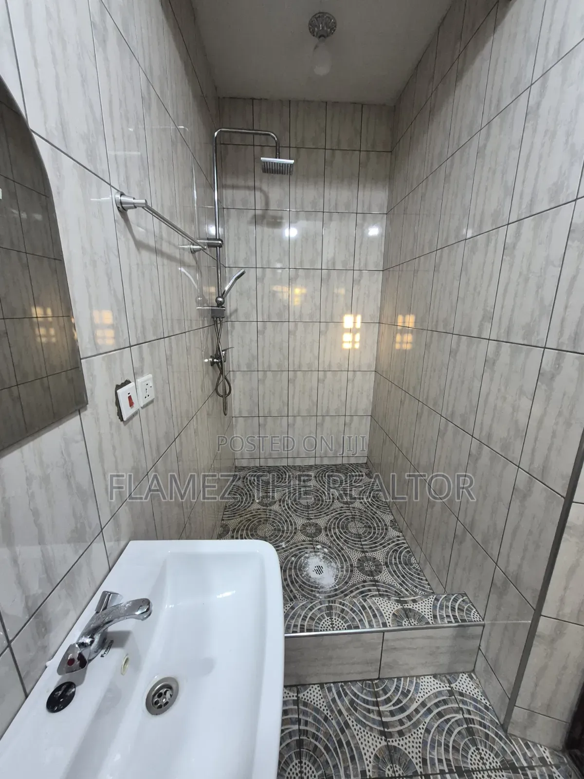 2bdrm Apartment in Pokuase White House for rent