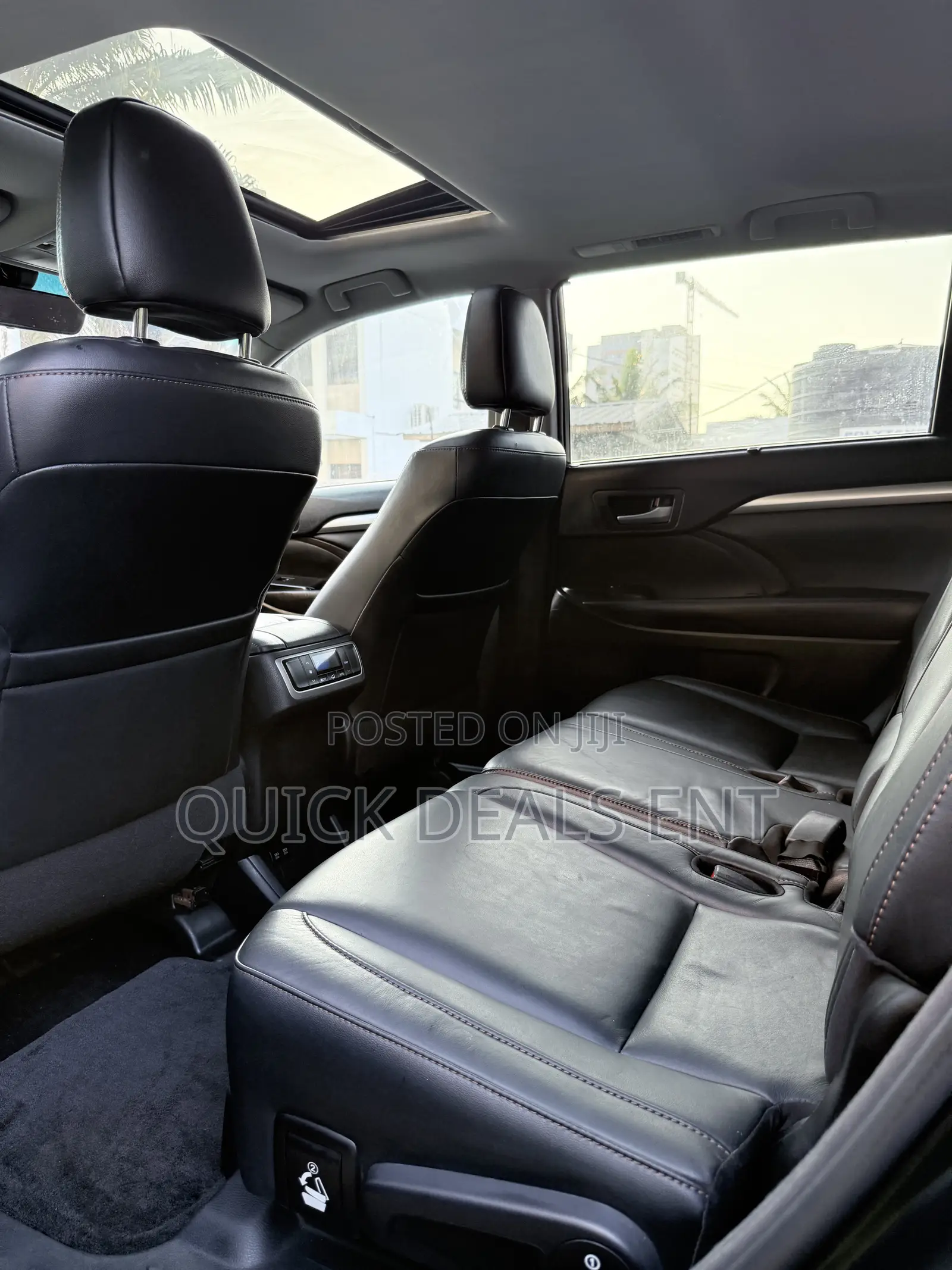 Toyota Highlander XLE 4x4 V6 (3.5L 6cyl 8A) 2018 Black