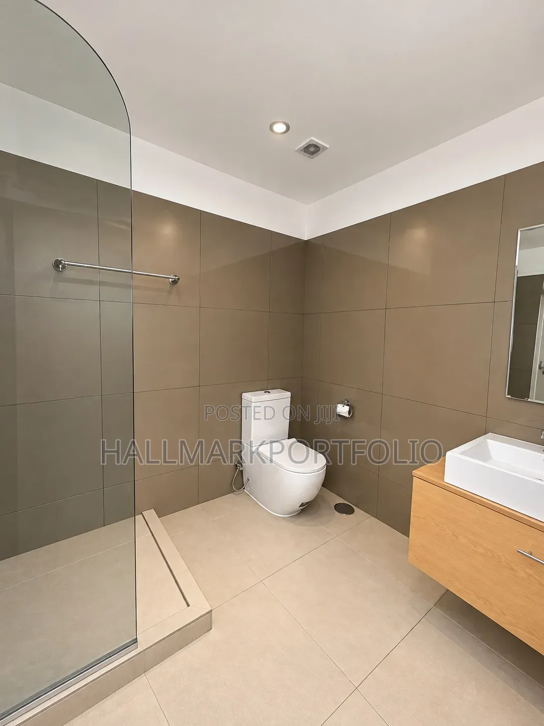 2bdrm Apartment in Boundary Road Area for sale