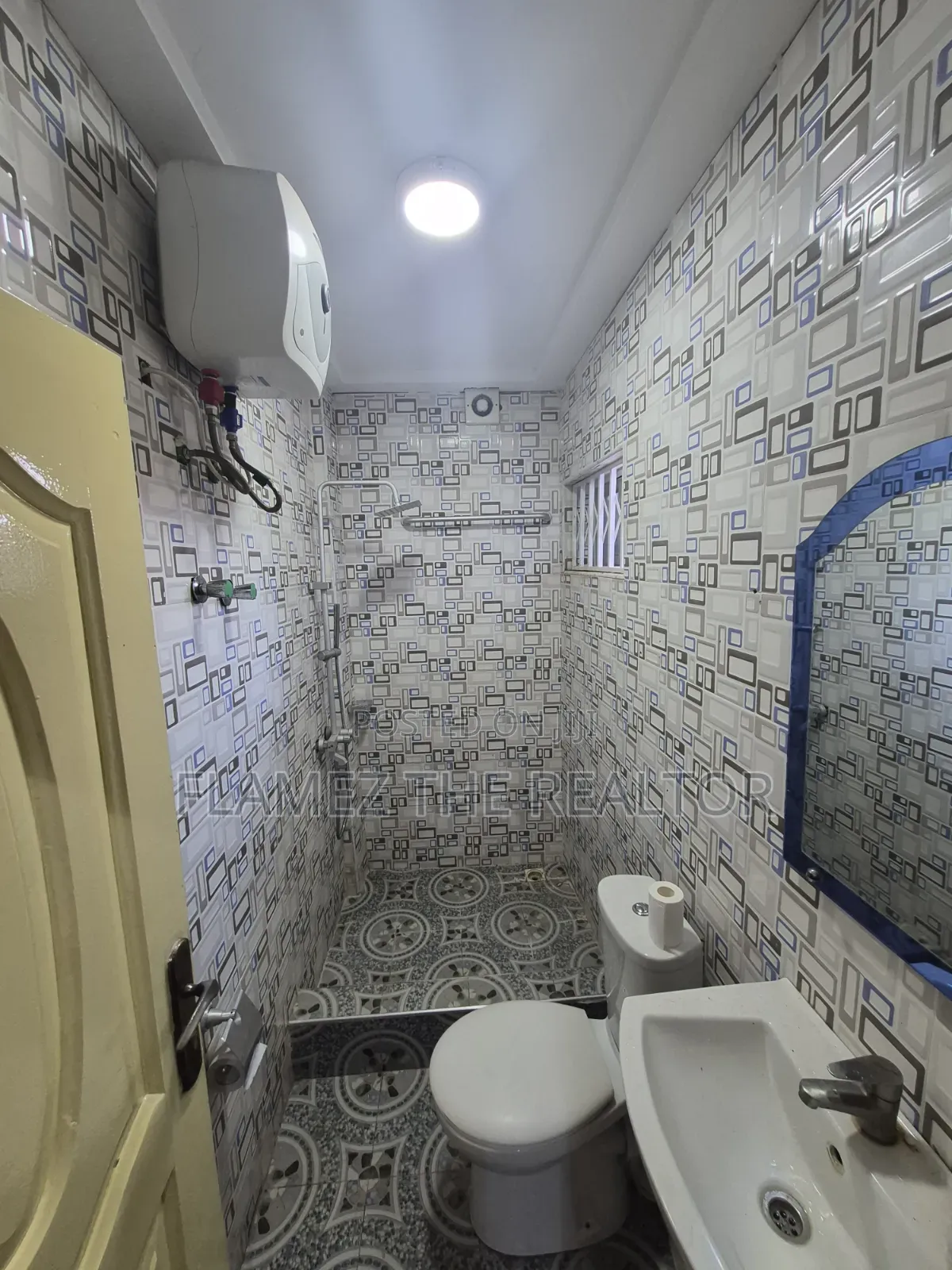 2bdrm Apartment in Ayawaso, Pokuase for rent