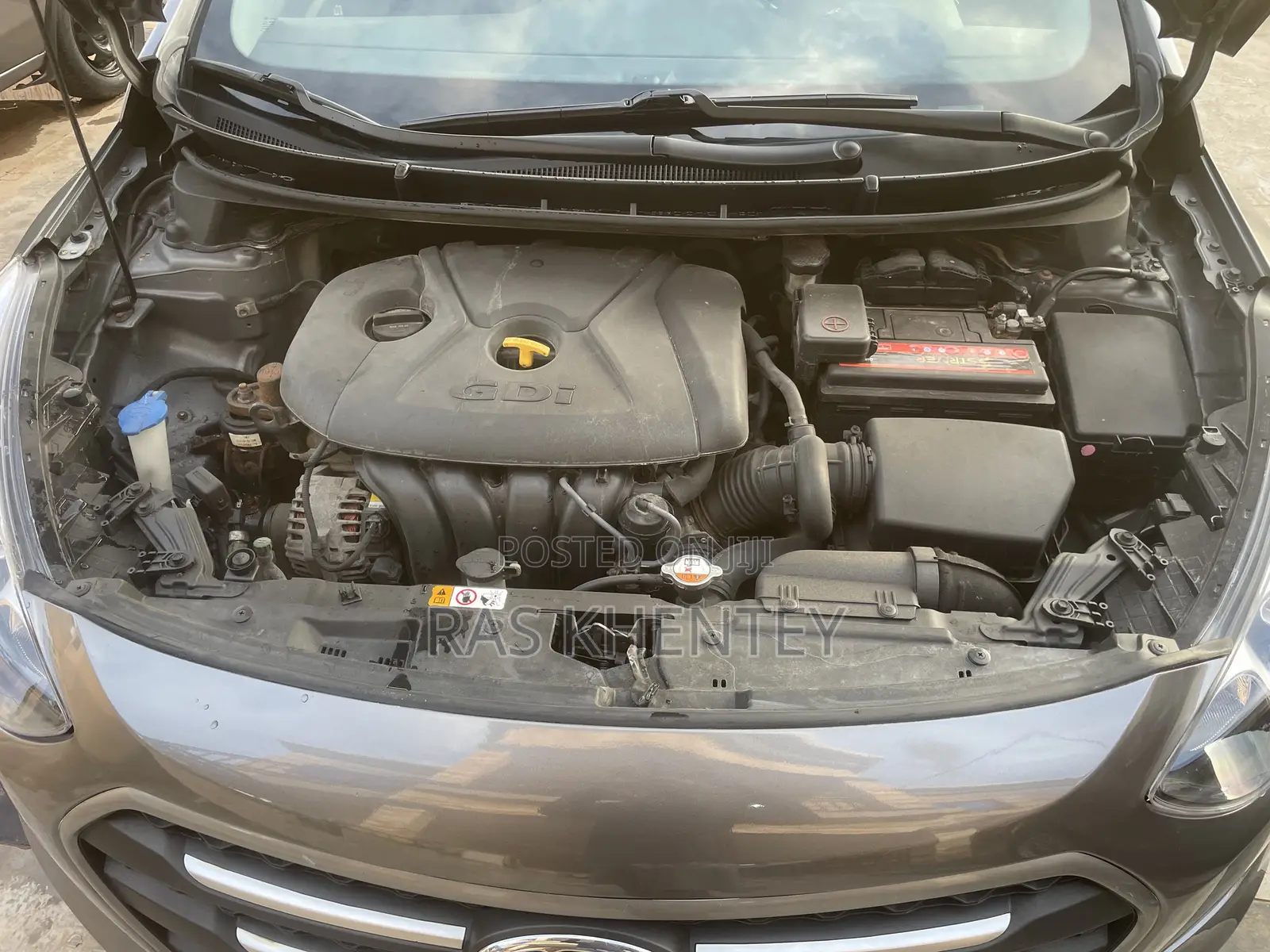 Hyundai Elantra Sport Sedan FWD (2.0L 4cyl 6A) 2016 Gray