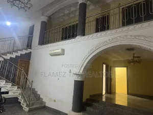 6bdrm House in Achimota Tantra, Ola Achool Area for rent