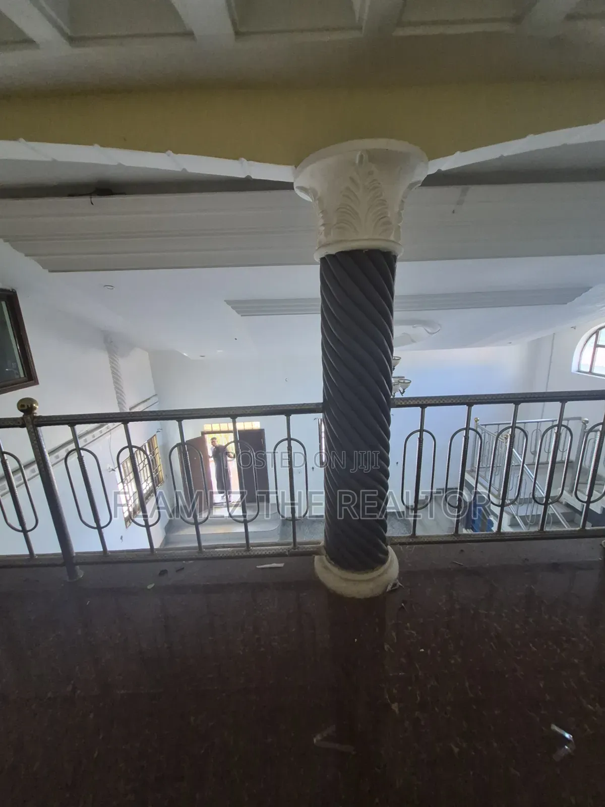 6bdrm House in Achimota Tantra, Ola Achool Area for rent