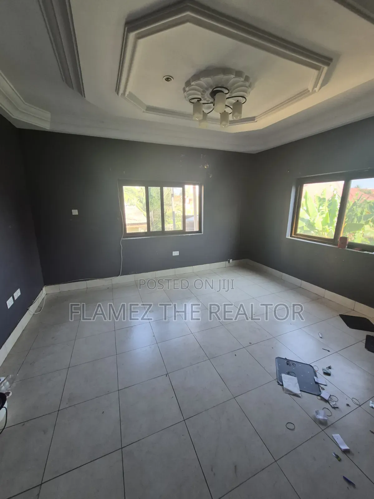 6bdrm House in Achimota Tantra, Ola Achool Area for rent