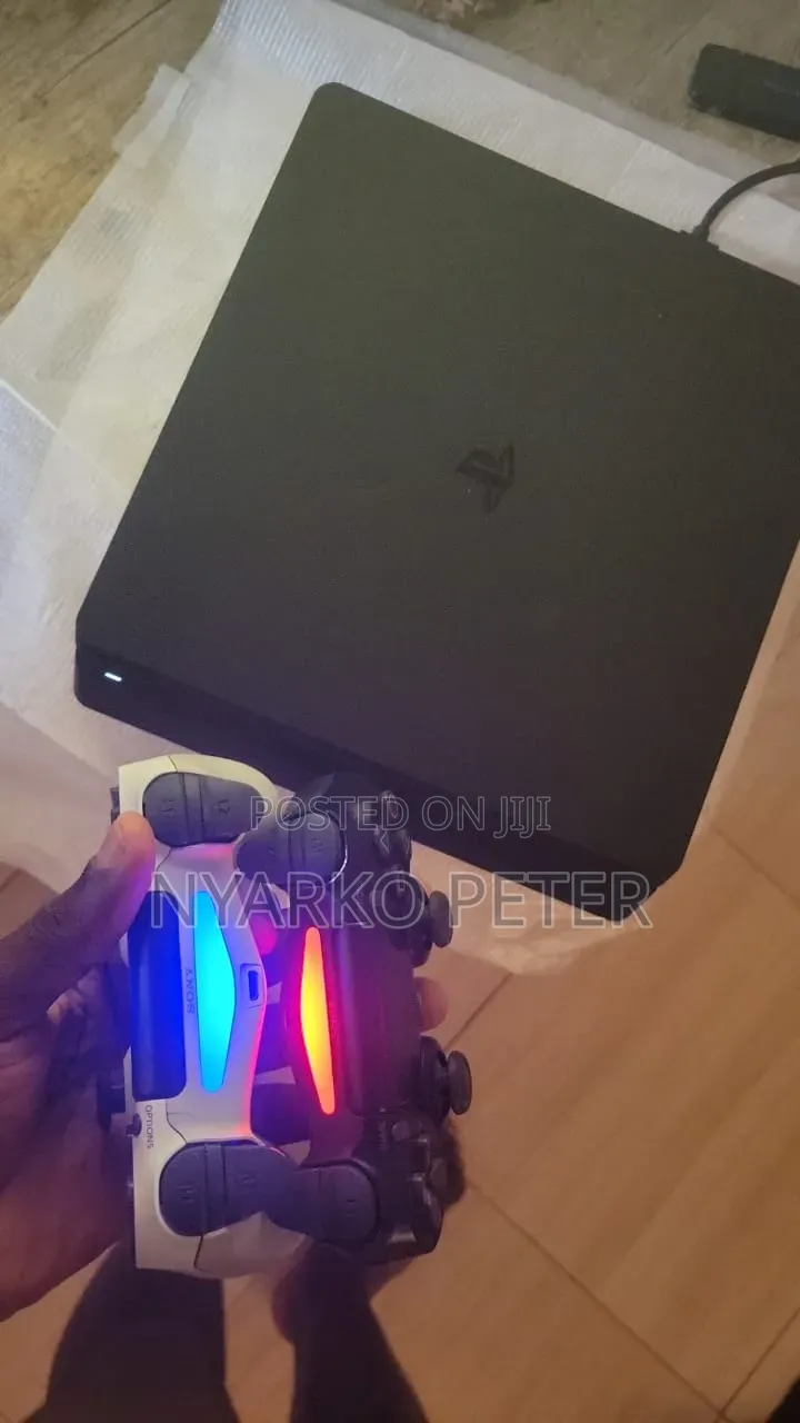 Ps4 Game Console