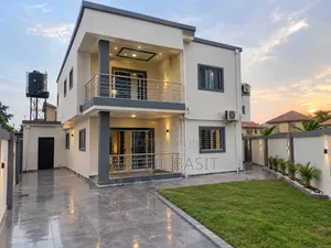 4bdrm House in Tema Metropolitan for Sale