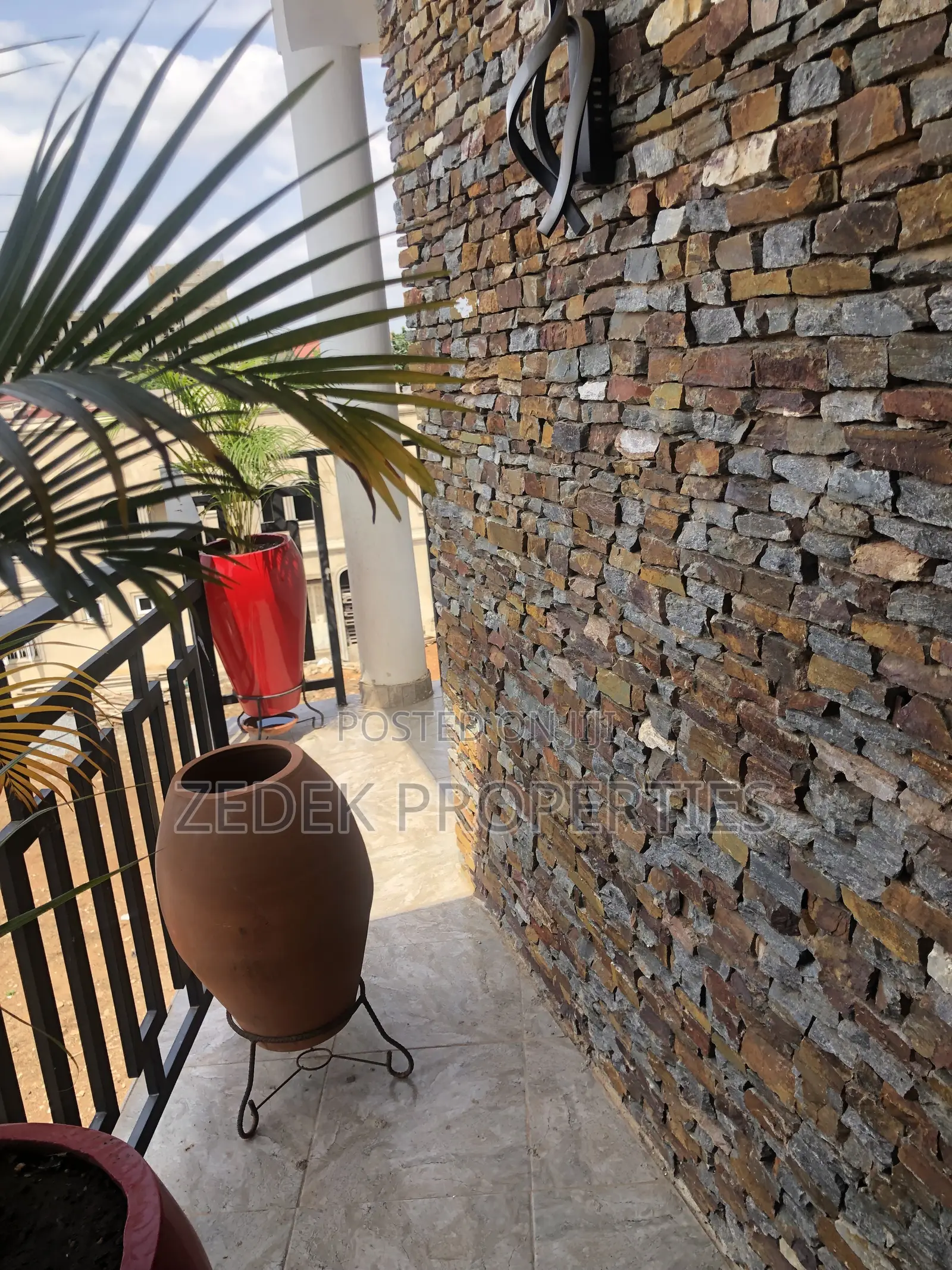 2bdrm Apartment in Kwabenya for rent