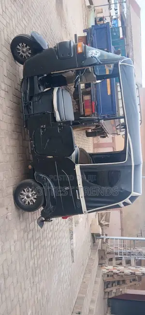 Bajaj RE 2025 Black