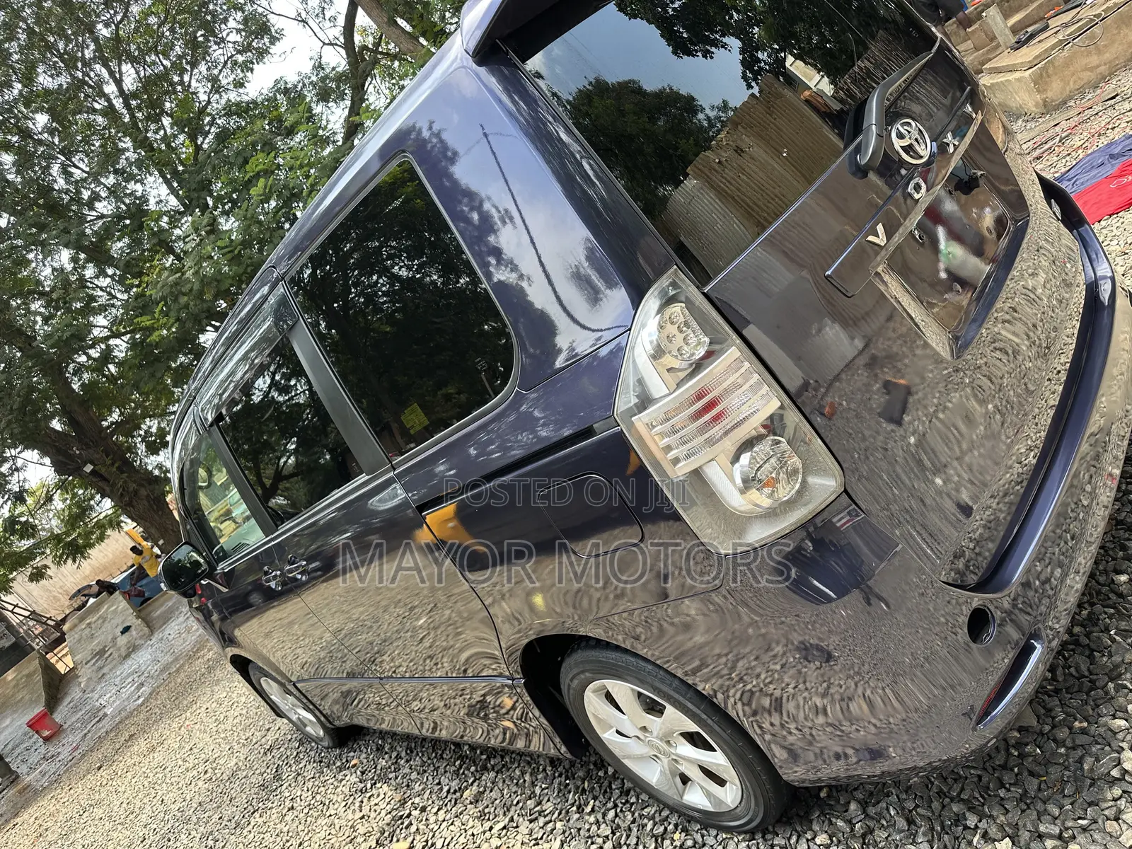 Toyota Voxy X 2WD 8-Seater 2010 Burgundy