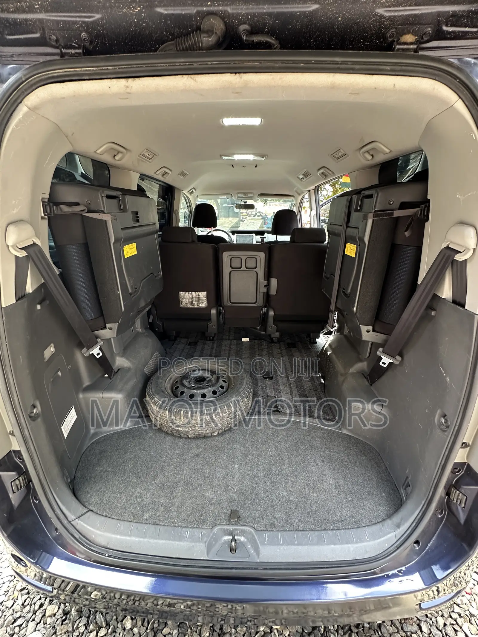 Toyota Voxy X 2WD 8-Seater 2010 Burgundy