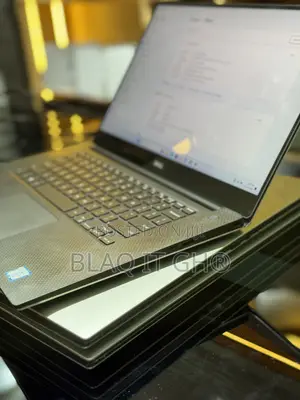 Laptop Dell XPS 15 9560 16GB Intel Core i7 SSD 512GB