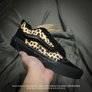 New Skool Van Black Gold